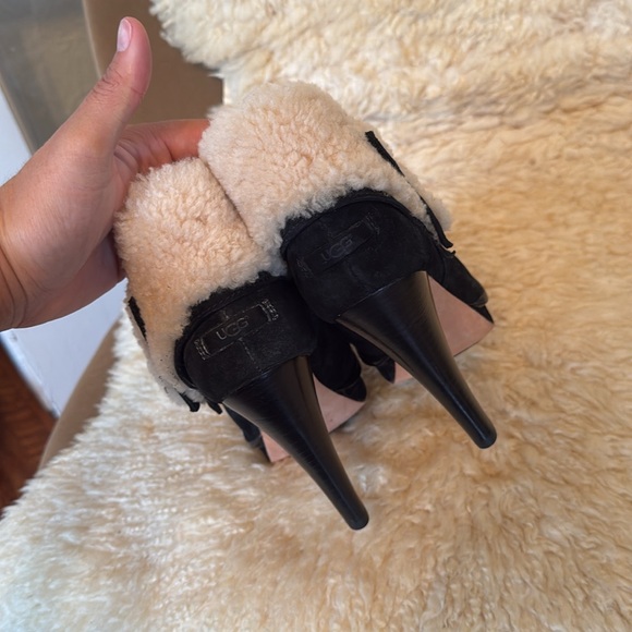 UGG high heel ankle booties - Picture 2 of 8